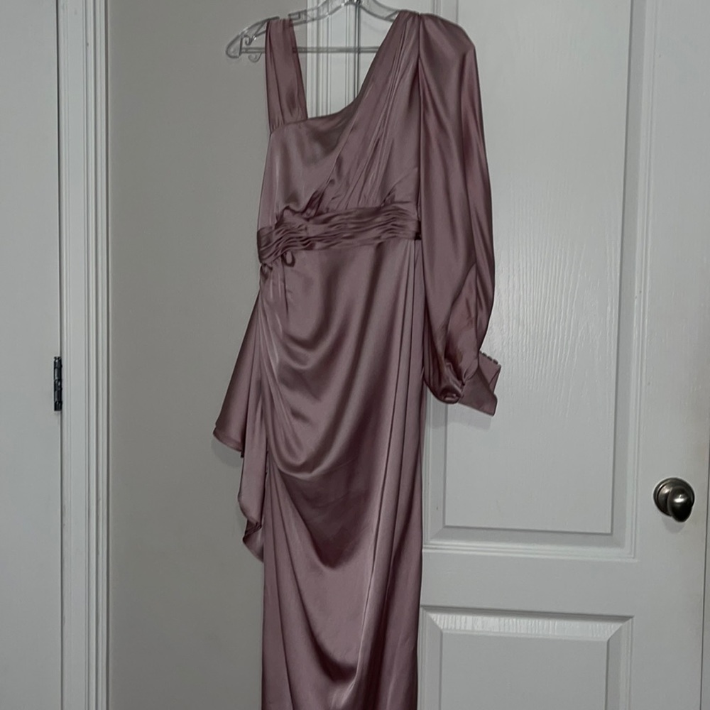 Satin wrap gown Color: light pink size 12